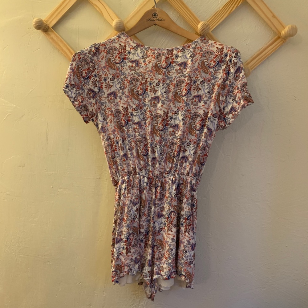 Every floral romper - Picture 4 of 4